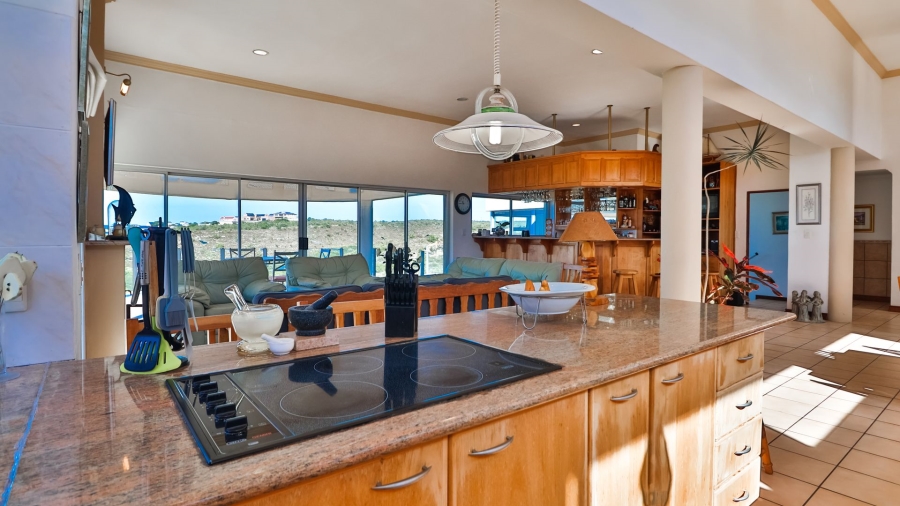 5 Bedroom Property for Sale in Stilbaai Wes Western Cape